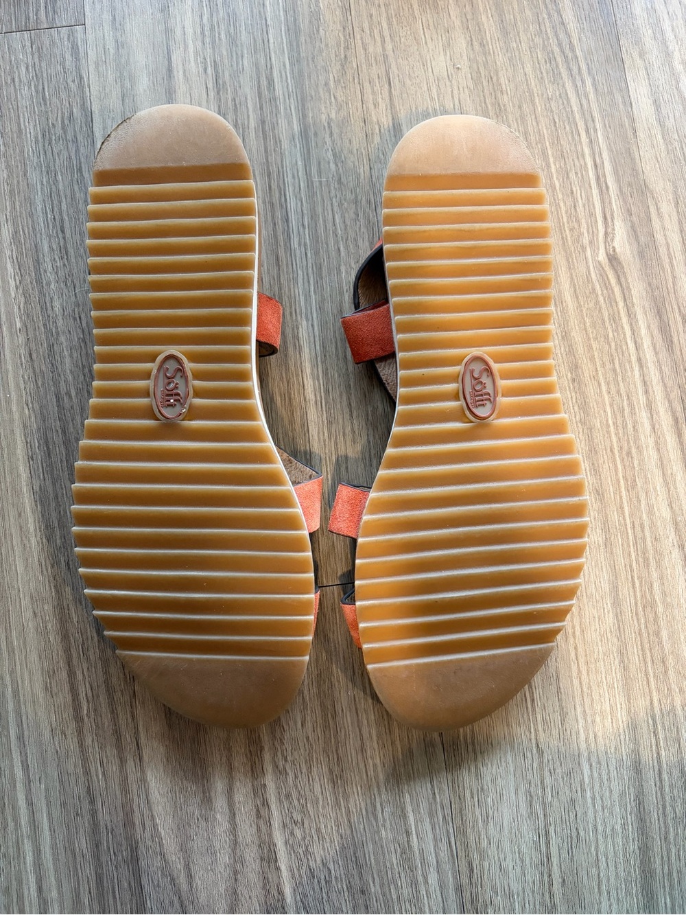 Women’s 11 Sofft Sandals - Picture 3 of 6